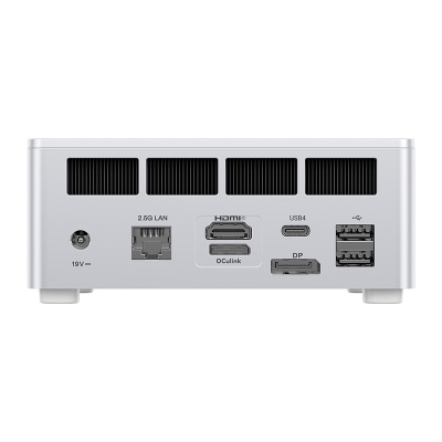 Minisforum UM870 Plus Mini PC
