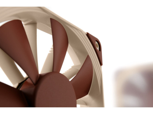 Noctua NF-F12 5V Ventilátor