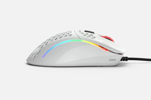 Glorious Model D- Glossy - RGB Optikai Gaming Egér - Fényes Fehér