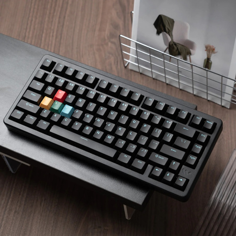WOMIER SK75 TMR Tri-Mode Vezeték Nélküli Magnetic Switch Gamer Billentyűzet - Fekete