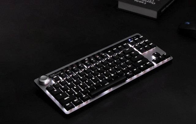 Delux KS200D Vezeték Nélküli Mechanikus Gamer Billentyűzet - Angol kiosztás