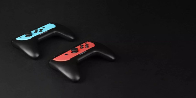 KONIX - MYTHICS Nintendo Switch Ergonomikus markolat Joy-Con Kontroller-hez