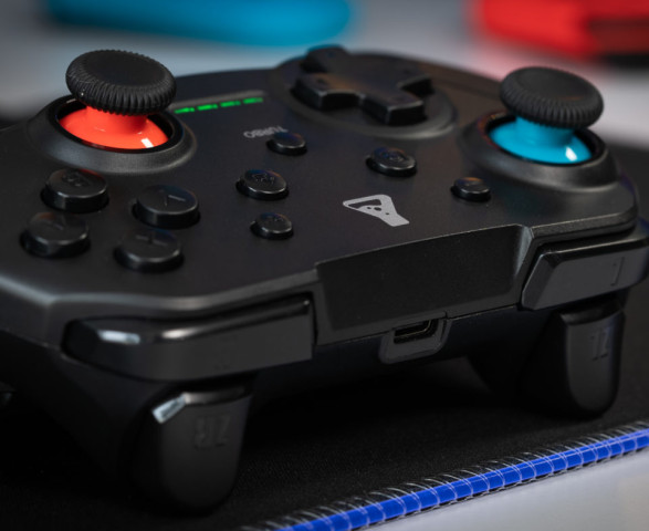 The G-Lab Gamepad - K PAD THORIUM SW