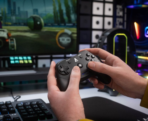The G-Lab Gamepad - K PAD THORIUM WL