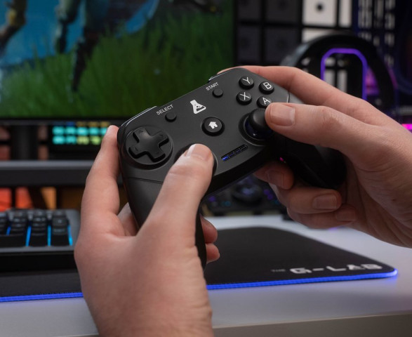 The G-Lab Gamepad - K PAD THORIUM WL