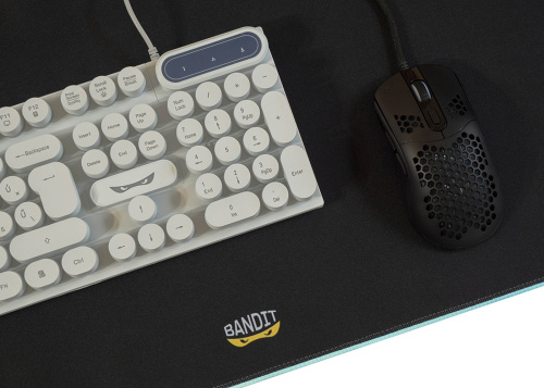 BANDIT PURE RGB Gamer Egérpad - XL
