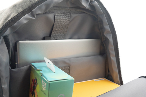 Stride On-the-Go USB Portos Laptop Hátizsák 15,6" - Szürke