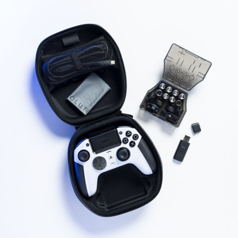 Nacon Revolution 5 Pro Vezeték Nélküli PS4/PS5 Kontroller - Fehér