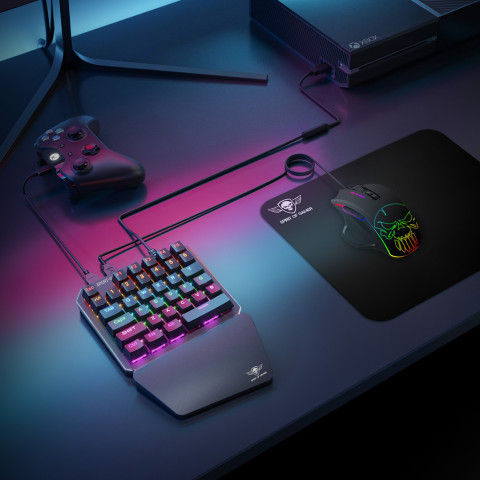 Spirit of Gamer XPERT-G700 Mechanikus billentyűzet, egér, egérpad csomag - US kiosztás