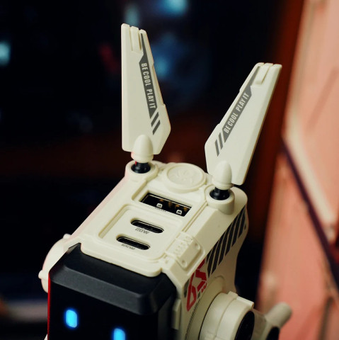 GravaStar Alpha 65W GaN Gyorstöltő - War Damaged Version - Fehér