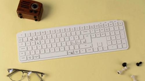 Keychron B6 Pro Scissor Switch Vezeték Nélküli Mechanikus Billentyűzet - Fehér - Magyar Kiosztás!