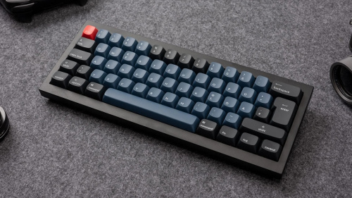 Keychron Q4 RGB Knob Barebone Gamer Billentyűzet Alap Kék - ISO Kiosztás!