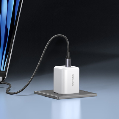 Ugreen X526 USB-C Gyorstöltő GaN Hálózati Adapter 45W - Fehér