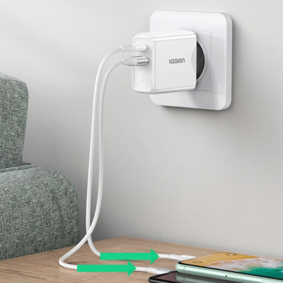 UGREEN CD170 USB + USB-C Gyorstöltő Hálózati Adapter 36W - Fehér