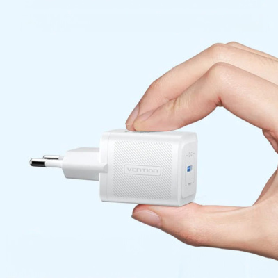 Vention FEPW0-EU USB-C Gyorstöltő Hálózati Adapter 20W - Fehér