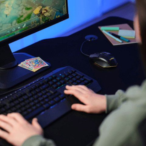Trust GXT109 Felox Gamer Egér- Fekete