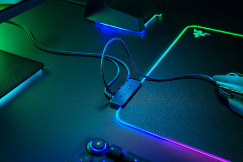 Razer Firefly V2 Világító Gaming Egérpad - M méret - RGB