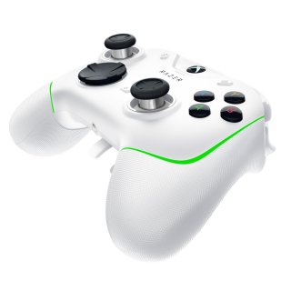 Razer Wolverine V2 Chroma Gaming Kontroller Xbox/PC-hez - Fehér