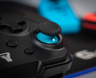 The G-Lab Gamepad - K PAD THORIUM SW
