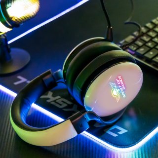 Spirit of Gamer XPERT-H700 7.1 Gamer Fejhallgató - fehér