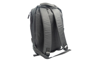 Stride On-the-Go USB Portos Laptop Hátizsák 15,6" - Fekete