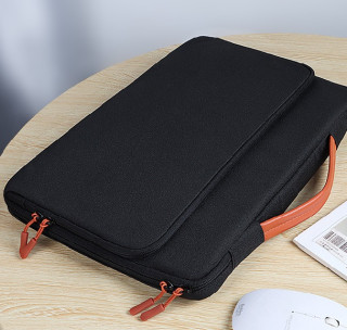 Stride Slim Laptop táska 14-15,6" - Fekete