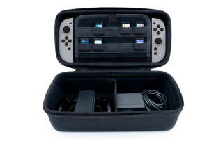 Nacon Nintendo Switch 2 XL Utazótok - Fekete