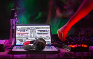 OneOdio A71 Headset - fekete piros