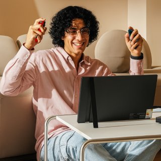 Arzopa A3C Pro Hordozható OLED Monitor - 13,3"