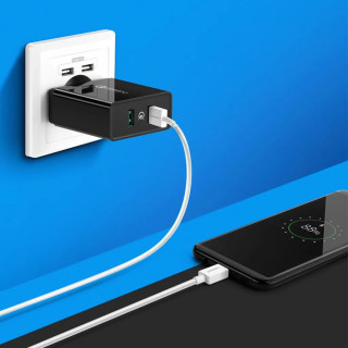 UGREEN USB-A Gyorstöltő Hálózati Adapter 18W - Fekete