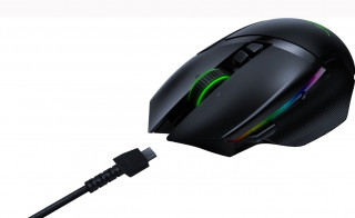 Razer Basilisk Ultimate Gaming Egér és Egér Dokkoló