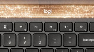 Logitech Signature Slim Solar K980 Vezeték Nélküli Billentyűzet