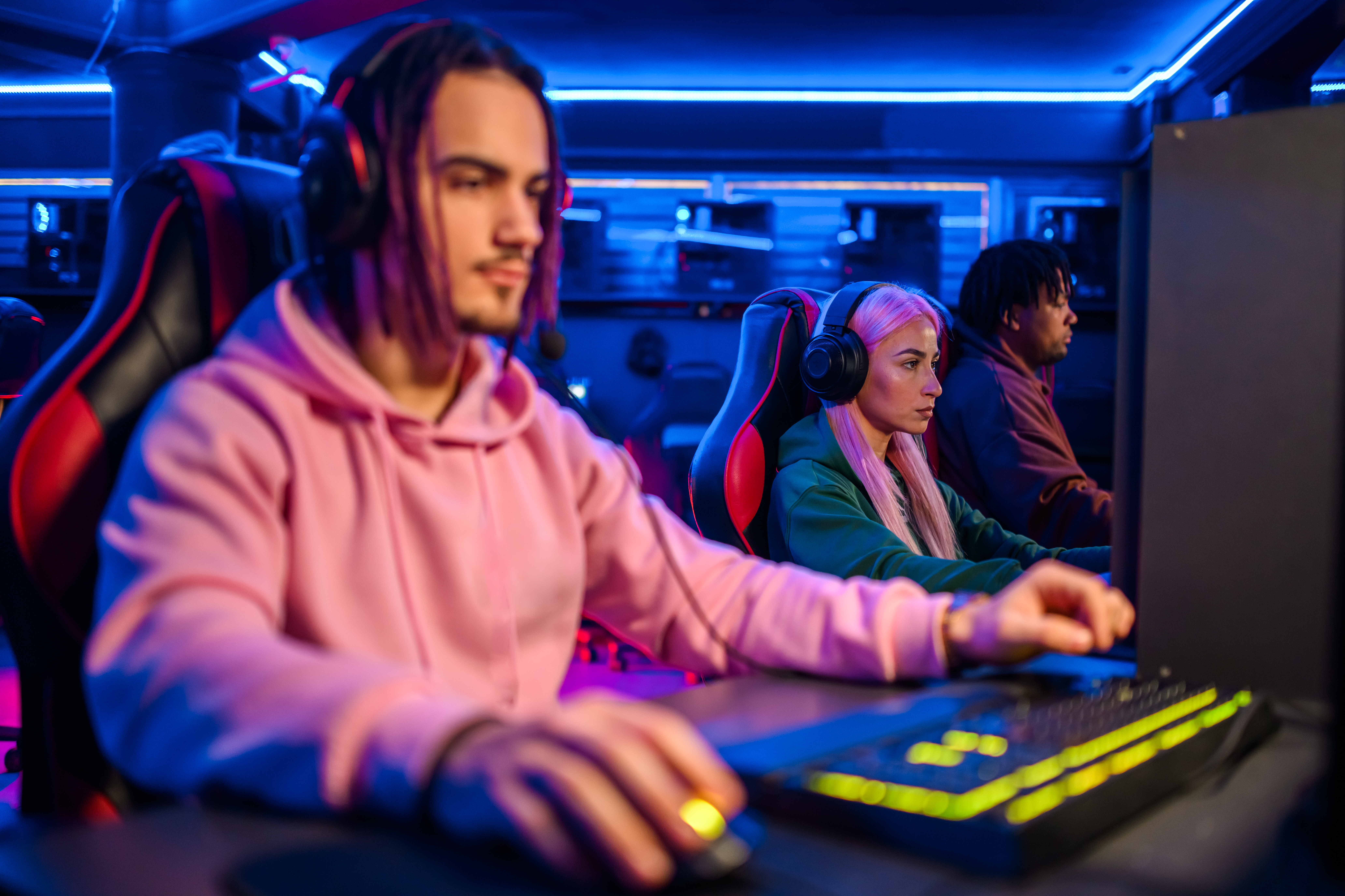 Hogyan előzd meg a gamer sérüléseket? – Csukló, hát és szemvédelem